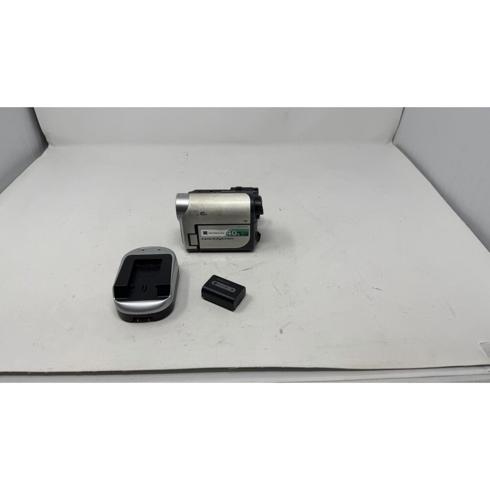 Sony Handycam Camcorder Carl Zeiss 40x Optical Zoom DCR-HC38 - "C:31:22 Error"